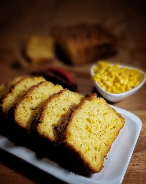 Maisileib (Mealie bread with blackened chilies) Zambiast