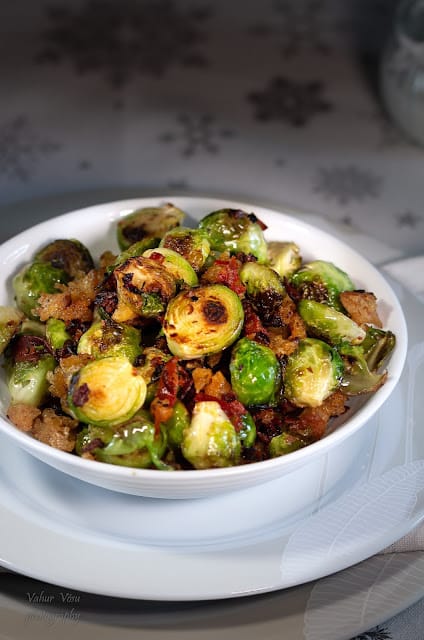Pannil praetud rooskapsad ja krõbe chorizo
