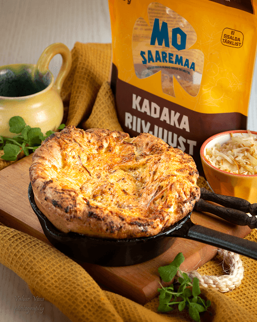 Ahjupannkook kadaka suitsujuustu ja singiga ehk Dutch Baby