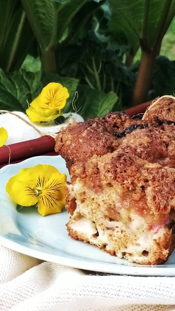 Krõbeda kattega rabarberimuffinid